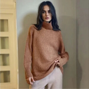 The Group by Babaton Aritizia
Day Off Turtleneck in Camel Size Small 100% Alpaca